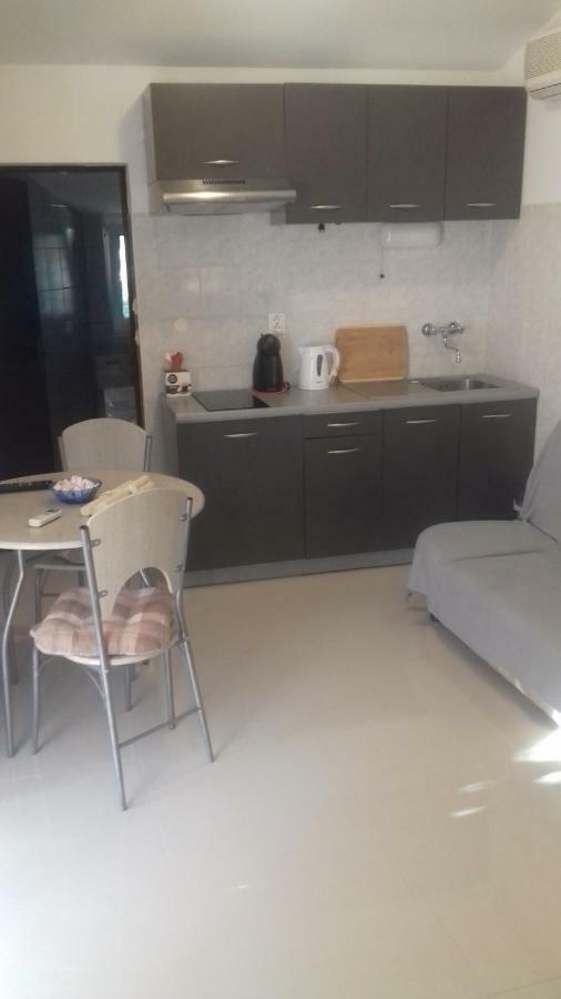 Apartment Tili *